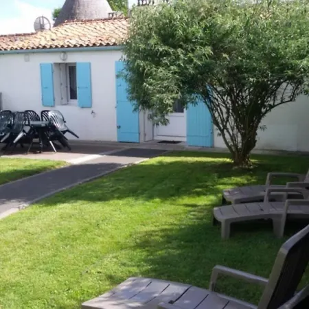 Du Moulin De La Croix Hotel